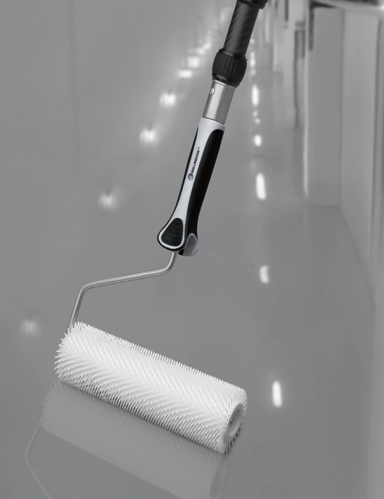 9" (230mm) Spiked Roller