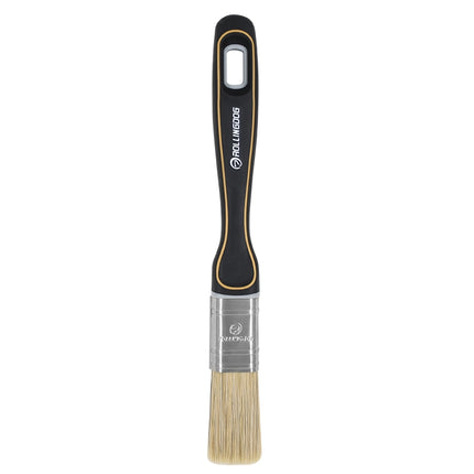 10452 Close-up of Bristlex™ flagged and wavy filaments on compact brush head