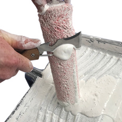 50217_Painter cleaning a roller